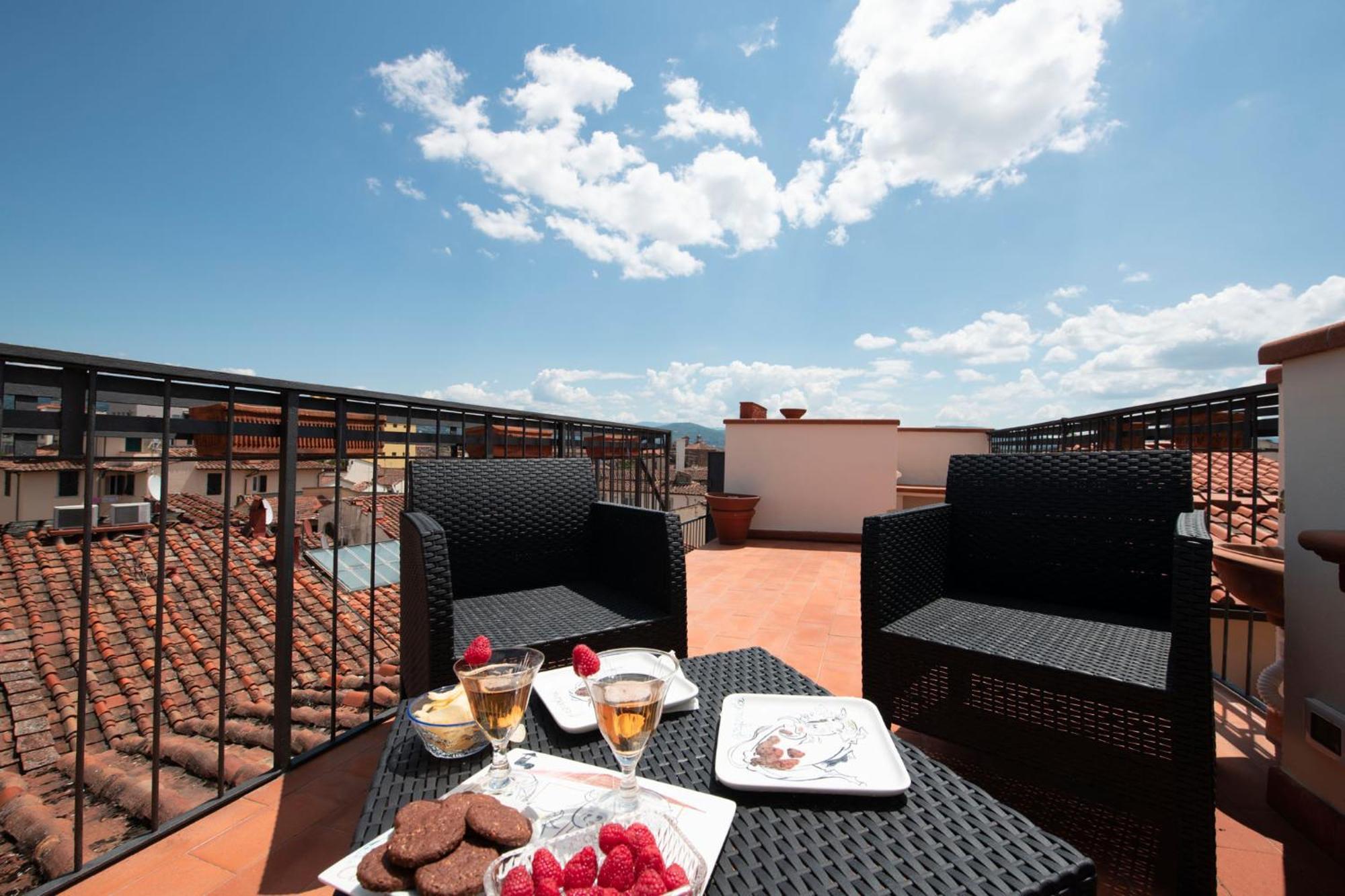 Mamo Florence - Pilastri Terrace Bagian luar foto